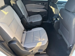 Chevrolet Traverse FWD LT 4dr 2026