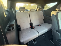 Chevrolet Traverse FWD LT 4dr 2026