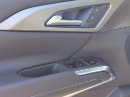 Chevrolet Traverse FWD LT 4dr 2026