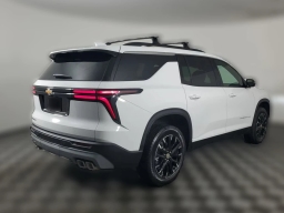 Chevrolet Traverse FWD LT 4dr 2026