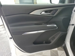 Chevrolet Traverse FWD LT 4dr 2026