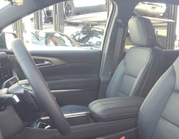 Chevrolet Traverse FWD LT 4dr 2026