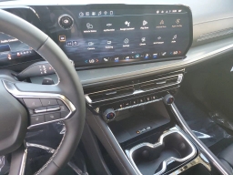 Chevrolet Traverse FWD LT 4dr 2026