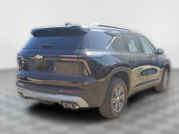 Chevrolet Traverse FWD LT 4dr 2026