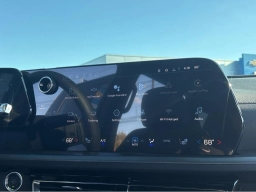 Chevrolet Traverse AWD LT 4dr 2026