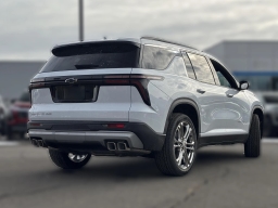 Chevrolet Traverse AWD LT 4dr 2026