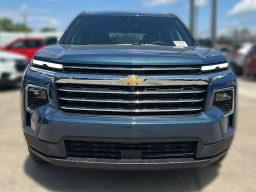 Chevrolet Traverse AWD LT 4dr 2026