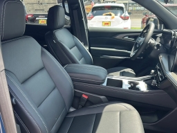 Chevrolet Traverse AWD LT 4dr 2026