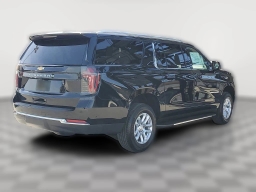 Chevrolet Suburban LS 2WD 4dr 2026