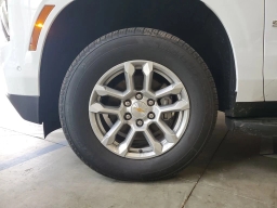 Chevrolet Suburban LS 2WD 4dr 2026