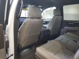 Chevrolet Suburban LS 2WD 4dr 2026