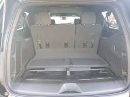 Chevrolet Suburban LS 2WD 4dr 2026