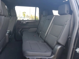 Chevrolet Suburban LS 2WD 4dr 2026