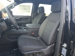 Chevrolet Suburban LS 2WD 4dr 2026