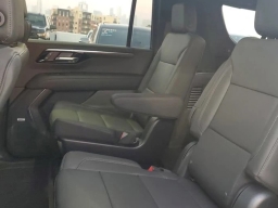 Chevrolet Suburban LT 2WD 4dr 2026