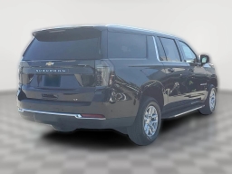 Chevrolet Suburban LT 2WD 4dr 2026