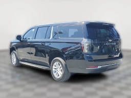 Chevrolet Suburban LT 2WD 4dr 2026