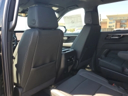 Chevrolet Suburban LT 2WD 4dr 2026