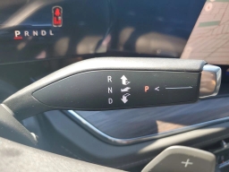 Chevrolet Suburban LT 2WD 4dr 2026