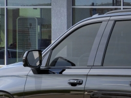 Chevrolet Suburban RST 2WD 4dr 2026