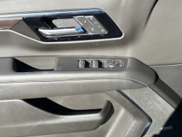 Chevrolet Suburban 2WD 4dr Premier 2026