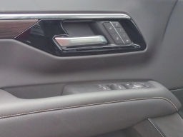 Chevrolet Suburban Premier 2WD 4dr 2026