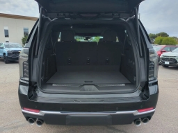 Chevrolet Suburban Premier 2WD 4dr 2026