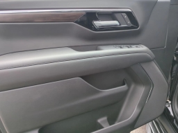 Chevrolet Suburban LS 4WD 4dr 2026