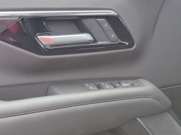 Chevrolet Suburban LS 4WD 4dr 2026