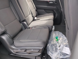 Chevrolet Suburban LS 4WD 4dr 2026