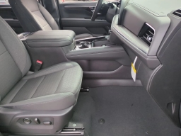 Chevrolet Suburban LS 4WD 4dr 2026