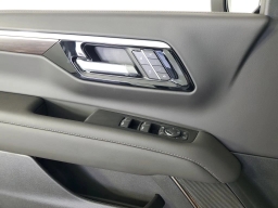 Chevrolet Suburban Z71 4WD 4dr 2026