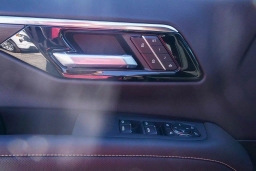 Chevrolet Suburban Premier 4WD 4dr 2026