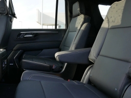 Chevrolet Suburban Premier 4WD 4dr 2026