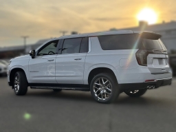 Chevrolet Suburban Premier 4WD 4dr 2026