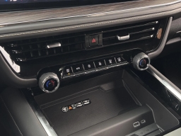 Chevrolet Suburban Premier 4WD 4dr 2026