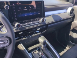 Chevrolet Suburban High Country 4WD 4dr 2026