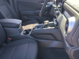 Chevrolet Suburban High Country 4WD 4dr 2026