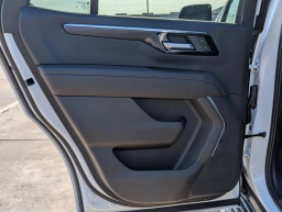 Chevrolet Tahoe LS 4WD 4dr 2026