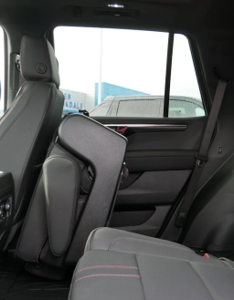 Chevrolet Tahoe RST 4WD 4dr 2026