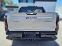 GMC Sierra EV Extended Range Elevation e4WD Crew Cab 2026
