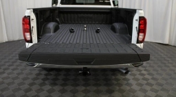 GMC Sierra 2500HD SLE 4WD Reg Cab 142" 2025