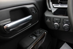 GMC Sierra 2500HD SLE 4WD Reg Cab 142" 2025