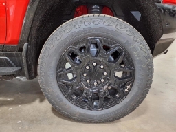 GMC HUMMER EV Pickup 2X e4WD Crew Cab 2026