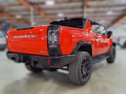 GMC HUMMER EV Pickup 2X e4WD Crew Cab 2026