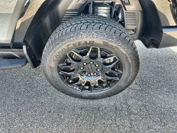 GMC HUMMER EV Pickup 2X e4WD Crew Cab 2026