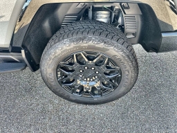 GMC HUMMER EV Pickup 2X e4WD Crew Cab 2026