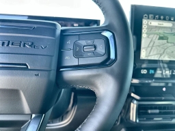 GMC HUMMER EV Pickup 2X e4WD Crew Cab 2026