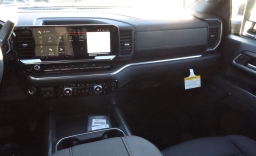 GMC Sierra 2500HD SLT 4WD Crew Cab 159" 2026