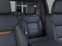 GMC Sierra 2500HD AT4 4WD Crew Cab 172" 2026